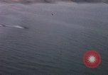 Immagine di Le navi in Cam Ranh Bay durante la Guerra del Vietnam Cam Ranh Bay Vietnam, 1967, secondo 62 filmato di repertorio 65675023519