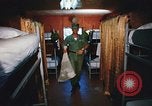 Immagine di Cam Ranh Bay Vietnam fortificazioni Cam Ranh Bay Vietnam, 1967, secondo 13 filmato di repertorio 65675023520