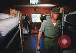 Immagine di Cam Ranh Bay Vietnam fortificazioni Cam Ranh Bay Vietnam, 1967, secondo 44 filmato di repertorio 65675023520