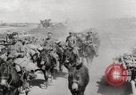 Immagine di Esercito muli traghettato La Birmania, 1944, secondo 21 filmato di repertorio 65675023528