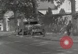 Standbild 90th Infantry Division Alencon Frankreich, 1944, aus Sekunde 15 historischem Filmmaterial Videoclip 65675023532