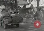 Standbild 90th Infantry Division Alencon Frankreich, 1944, aus Sekunde 18 historischem Filmmaterial Videoclip 65675023532