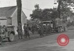 Standbild 90th Infantry Division Alencon Frankreich, 1944, aus Sekunde 20 historischem Filmmaterial Videoclip 65675023532
