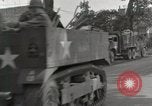 Standbild 90th Infantry Division Alencon Frankreich, 1944, aus Sekunde 26 historischem Filmmaterial Videoclip 65675023532