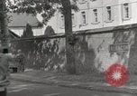 Standbild 90th Infantry Division Alencon Frankreich, 1944, aus Sekunde 37 historischem Filmmaterial Videoclip 65675023532