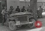 Standbild 90th Infantry Division Alencon Frankreich, 1944, aus Sekunde 47 historischem Filmmaterial Videoclip 65675023532