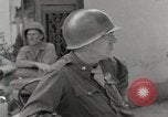 Standbild 90th Infantry Division Alencon Frankreich, 1944, aus Sekunde 57 historischem Filmmaterial Videoclip 65675023532