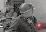 Standbild 90th Infantry Division Alencon Frankreich, 1944, aus Sekunde 59 historischem Filmmaterial Videoclip 65675023532