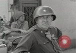 Standbild 90th Infantry Division Alencon Frankreich, 1944, aus Sekunde 62 historischem Filmmaterial Videoclip 65675023532