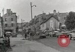 Standbild 90th Infantry Division Alencon Frankreich, 1944, aus Sekunde 8 historischem Filmmaterial Videoclip 65675023533