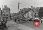 Standbild 90th Infantry Division Alencon Frankreich, 1944, aus Sekunde 13 historischem Filmmaterial Videoclip 65675023533