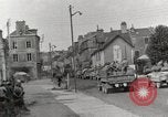 Standbild 90th Infantry Division Alencon Frankreich, 1944, aus Sekunde 17 historischem Filmmaterial Videoclip 65675023533