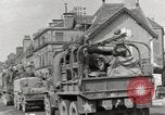 Standbild 90th Infantry Division Alencon Frankreich, 1944, aus Sekunde 28 historischem Filmmaterial Videoclip 65675023533