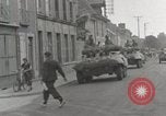 Standbild 90th Infantry Division Alencon Frankreich, 1944, aus Sekunde 32 historischem Filmmaterial Videoclip 65675023533