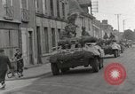 Standbild 90th Infantry Division Alencon Frankreich, 1944, aus Sekunde 33 historischem Filmmaterial Videoclip 65675023533