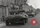 Standbild 90th Infantry Division Alencon Frankreich, 1944, aus Sekunde 34 historischem Filmmaterial Videoclip 65675023533