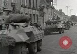 Standbild 90th Infantry Division Alencon Frankreich, 1944, aus Sekunde 35 historischem Filmmaterial Videoclip 65675023533