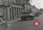 Standbild 90th Infantry Division Alencon Frankreich, 1944, aus Sekunde 36 historischem Filmmaterial Videoclip 65675023533