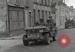 Standbild 90th Infantry Division Alencon Frankreich, 1944, aus Sekunde 42 historischem Filmmaterial Videoclip 65675023533