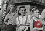 Standbild 90th Infantry Division Alencon Frankreich, 1944, aus Sekunde 14 historischem Filmmaterial Videoclip 65675023535