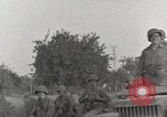 Standbild 90th Infantry Division Alencon Frankreich, 1944, aus Sekunde 33 historischem Filmmaterial Videoclip 65675023535