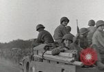 Standbild 90th Infantry Division Alencon Frankreich, 1944, aus Sekunde 38 historischem Filmmaterial Videoclip 65675023535