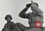 Standbild 90th Infantry Division Alencon Frankreich, 1944, aus Sekunde 52 historischem Filmmaterial Videoclip 65675023535