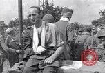Immagine di Catturato prigionieri nazista Chambois Francia, 1944, secondo 40 filmato di repertorio 65675023538