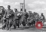 Immagine di Catturato prigionieri nazista Chambois Francia, 1944, secondo 51 filmato di repertorio 65675023538
