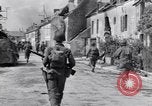Standbild 90th Infantry Division Chambois Frankreich, 1944, aus Sekunde 12 historischem Filmmaterial Videoclip 65675023541