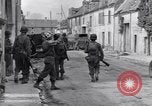 Standbild 90th Infantry Division Chambois Frankreich, 1944, aus Sekunde 21 historischem Filmmaterial Videoclip 65675023541