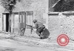 Standbild 90th Infantry Division Chambois Frankreich, 1944, aus Sekunde 37 historischem Filmmaterial Videoclip 65675023541