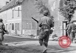 Standbild 90th Infantry Division Chambois Frankreich, 1944, aus Sekunde 47 historischem Filmmaterial Videoclip 65675023541