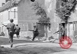 Standbild 90th Infantry Division Chambois Frankreich, 1944, aus Sekunde 52 historischem Filmmaterial Videoclip 65675023541