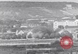 Image bombes exploser Mantes France, 1944, de la seconde 30 séquences d'archives historiques vidéo 65675023544