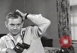 Standbild zivile Flugzeuge spotter United States USA, 1950, aus Sekunde 61 historischem Filmmaterial Videoclip 65675023553