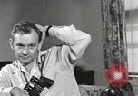 Standbild zivile Flugzeuge spotter United States USA, 1950, aus Sekunde 62 historischem Filmmaterial Videoclip 65675023553