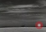 Immagine di F 86 Sabre di velivoli a getto United States USA, 1950, secondo 3 filmato di repertorio 65675023559