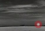 Immagine di F 86 Sabre di velivoli a getto United States USA, 1950, secondo 8 filmato di repertorio 65675023559