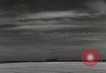 Immagine di F 86 Sabre di velivoli a getto United States USA, 1950, secondo 10 filmato di repertorio 65675023559