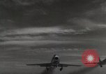 Immagine di F 86 Sabre di velivoli a getto United States USA, 1950, secondo 21 filmato di repertorio 65675023559