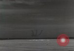 Immagine di F 86 Sabre di velivoli a getto United States USA, 1950, secondo 37 filmato di repertorio 65675023559
