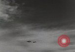 Immagine di F 86 Sabre di velivoli a getto United States USA, 1950, secondo 59 filmato di repertorio 65675023559