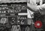 Immagine di Guardare la famiglia di aeromobili United States USA, 1950, secondo 26 filmato di repertorio 65675023560