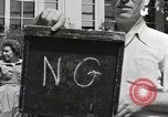 Immagine di Guardare la famiglia di aeromobili United States USA, 1950, secondo 47 filmato di repertorio 65675023560