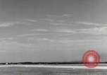 Immagine di F 86 Sabre di velivoli a getto United States USA, 1950, secondo 17 filmato di repertorio 65675023561