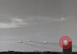 Immagine di F 86 Sabre di velivoli a getto United States USA, 1950, secondo 34 filmato di repertorio 65675023561