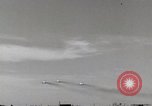 Immagine di F 86 Sabre di velivoli a getto United States USA, 1950, secondo 36 filmato di repertorio 65675023561