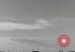 Immagine di F 86 Sabre di velivoli a getto United States USA, 1950, secondo 39 filmato di repertorio 65675023561