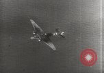 Immagine di Dissipatore di giapponese di Prince of Wales e la Repulse Singapore, 1941, secondo 9 filmato di repertorio 65675023574